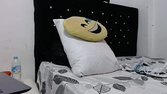 lovemee_30's cam snapshot