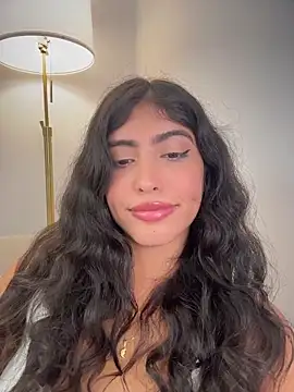 Gaby_zahir_'s cam snapshot