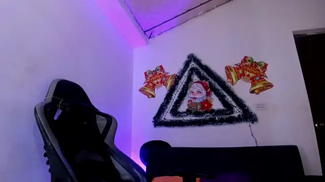 crisstal_miler live sex cam