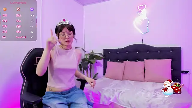 LEAH_TAY's cam snapshot