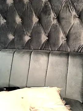 Nicole_Liam_ live sex cam