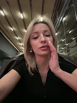 VikaBunny1 live sex cam