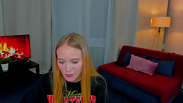 SundayMila live sex cam