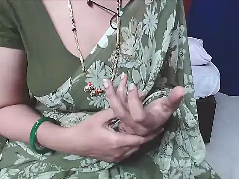 sunitha-3's cam snapshot