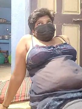 divyatamil143's cam snapshot