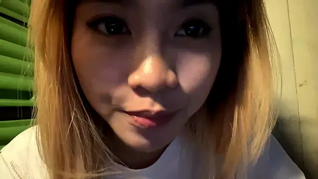 LenoraFrailey live sex cam