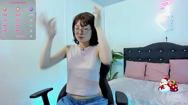 LEAH_TAY's cam snapshot