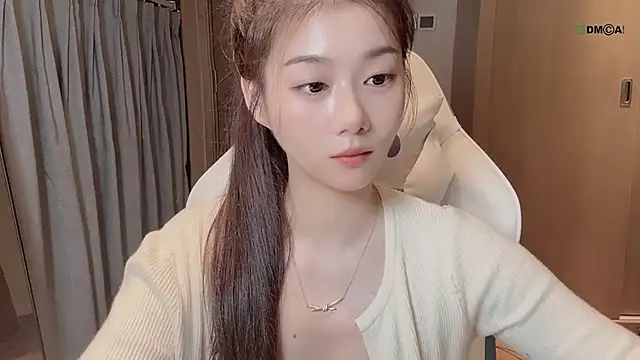 Makinghappymyself_ live sex cam