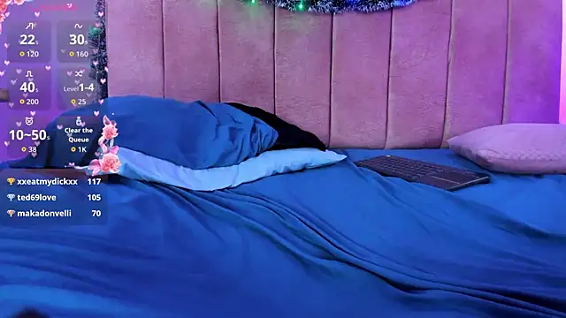 VelvetQueen__'s cam snapshot