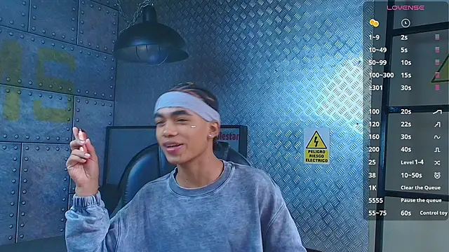 AlanCutee live sex cam