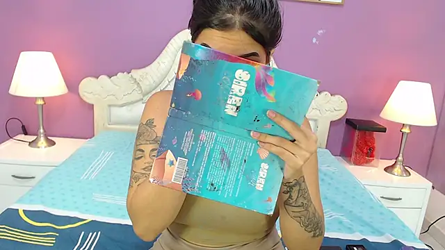 MadyStone_'s cam snapshot