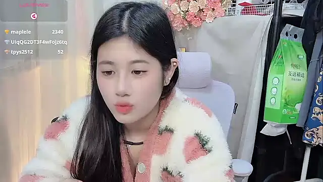 Yvonne-07 live sex cam