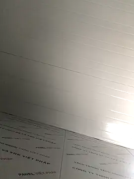 Elly-y's cam snapshot