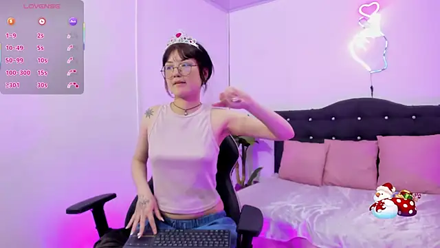 LEAH_TAY's cam snapshot