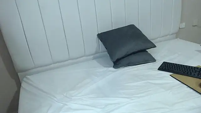 alicce_will02's cam snapshot