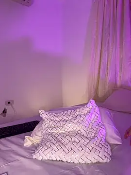 Zoe_mrl's cam snapshot