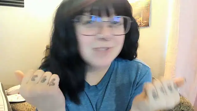 cute_aggro_gamer_girl's cam snapshot