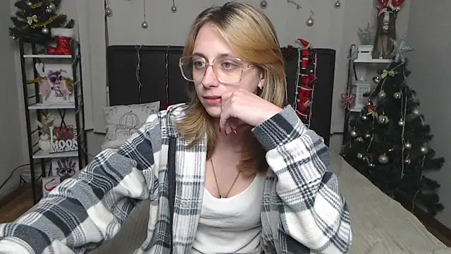 TracyLll's cam snapshot