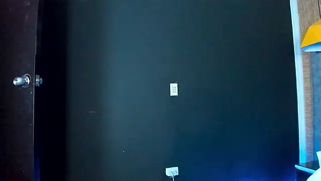 NicolaiKarav live sex cam