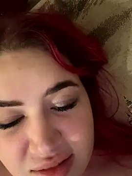 YoungDaria's cam snapshot