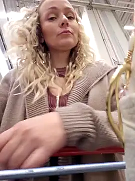 Bondgirl_013 live sex cam