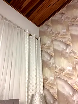 emilyrojas's cam snapshot