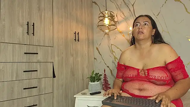 evelyn_harpeery's cam snapshot