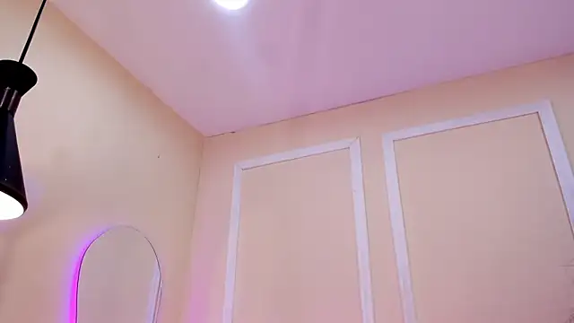 dulce_fiore07's cam snapshot