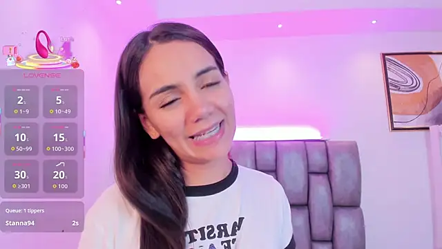 martina_mancini's cam snapshot