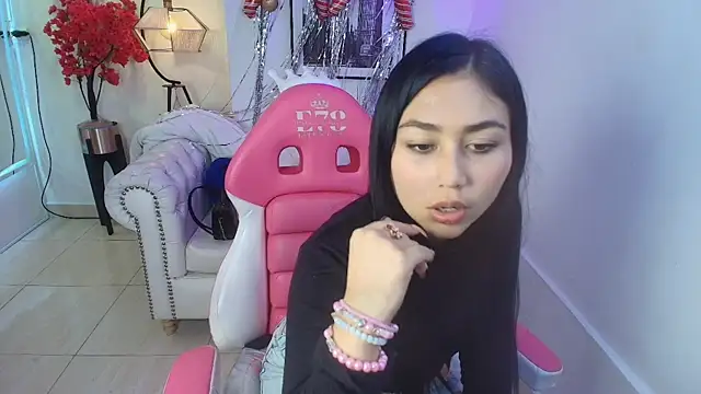 Carolina_cherry's cam snapshot