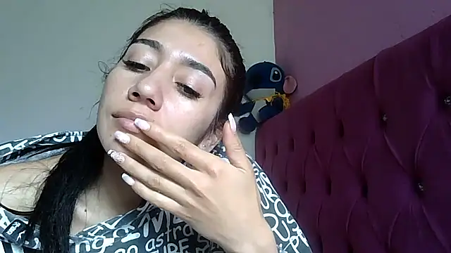 TaylorLove- live sex cam