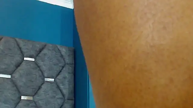 VanessaGlenn live sex cam