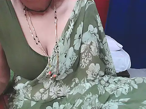 sunitha-3's cam snapshot