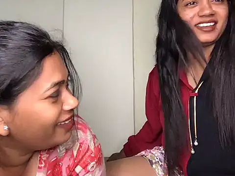 HoleyCoupon's cam snapshot