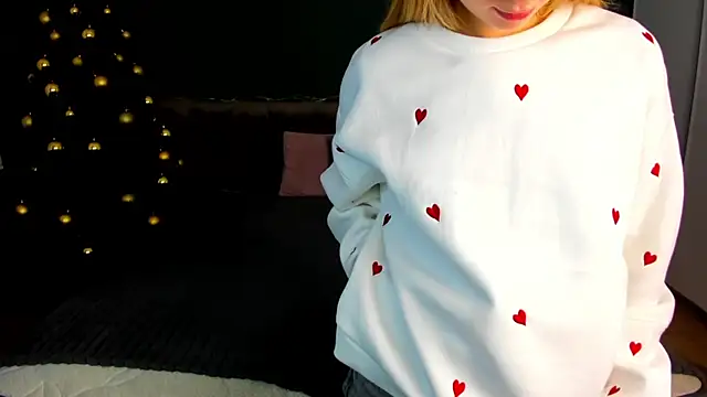 Alina_Blonde live sex cam