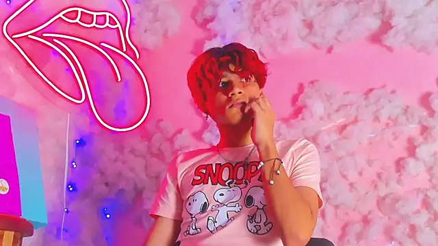 Leo_Glow's cam snapshot