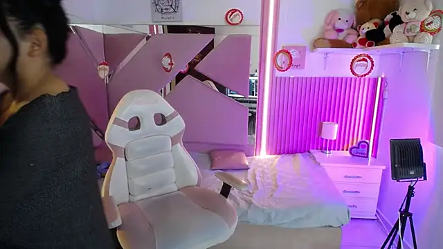 _Miaaleon live sex cam