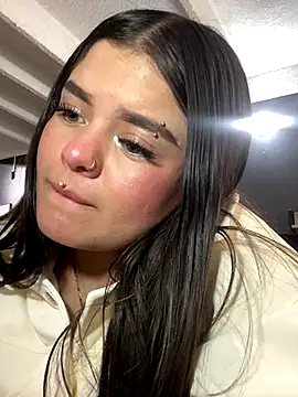 Camila_Duarte2's cam snapshot