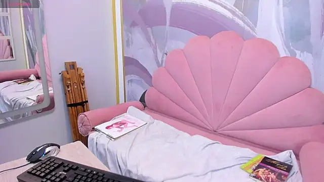 Rozario_Pinceles's cam snapshot