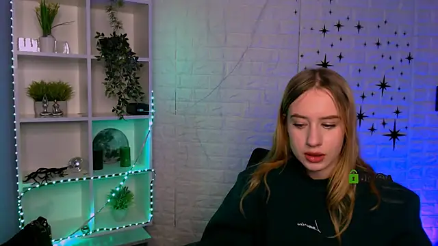 molly_lesser's cam snapshot