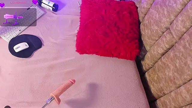 Missdionne_curly's cam snapshot