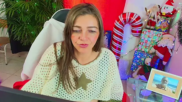 Carol_Miss2's cam snapshot