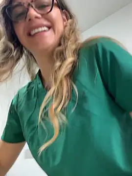 alicee16 live sex cam