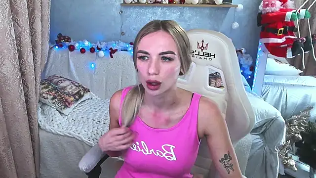 ArinaWong's cam snapshot