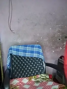 Sexy-aisha live sex cam