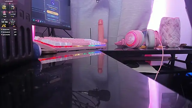 Rati_Curly live sex cam