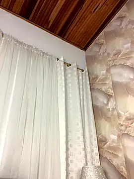 emilyrojas's cam snapshot