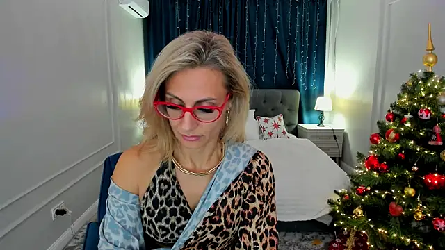 MuseOfStage live sex cam