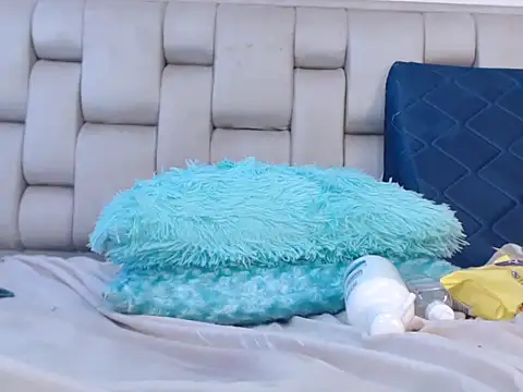 Ambar-Collins69 live sex cam