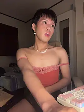 Plaxtique live sex cam